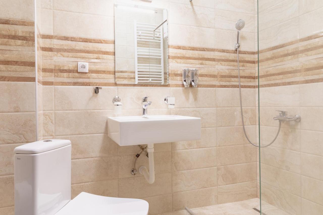 Airmi Hotel Surcin Экстерьер фото